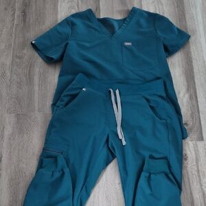 Figs Teal Women's Scrub Set with Drawstring Pants